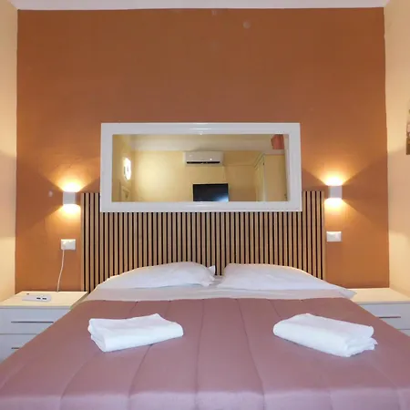 PICCOLO HOTEL Con Access ZTL !!! Ɲel Ƈentro Storico di Ƒirenze !!!-3